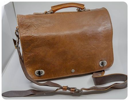Superbe sac messenger en cuir Navyboot