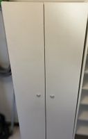 Praktischer Vorrats- / Schuhschrank weiss mit 9 Regalböden