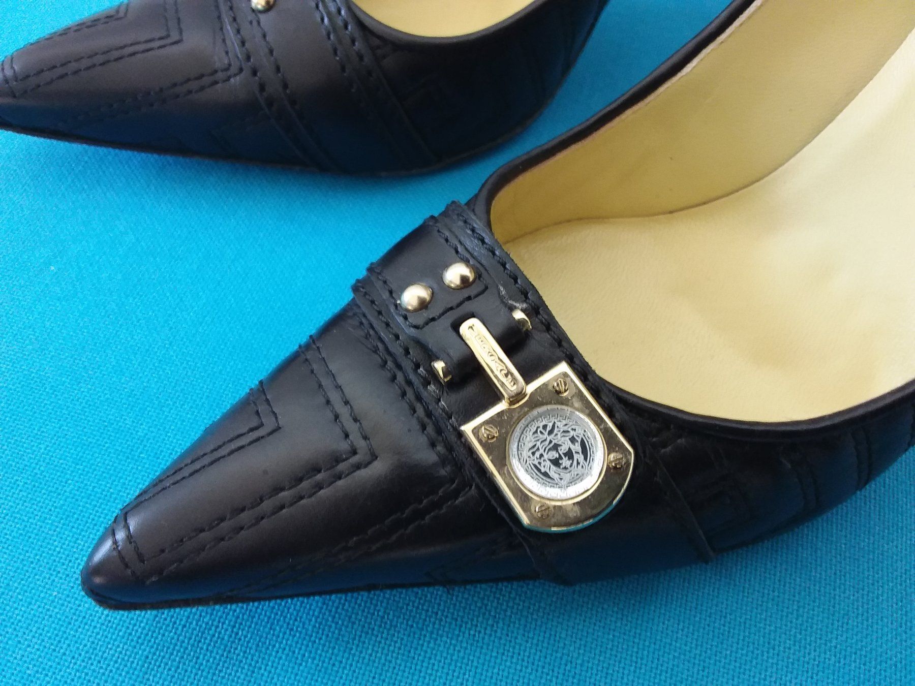 Versace Scarpe da donna: VERSACE High heels, Gr 36,5 – Usato da Immensee venduto da Btrutmann 1