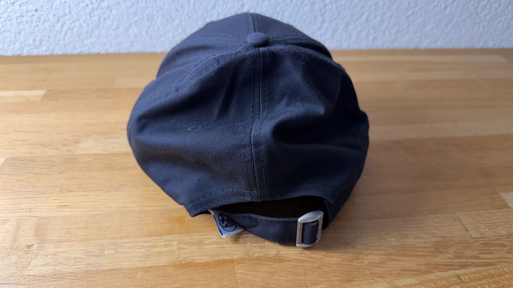 Copricapi, berretti & cappellini: Basecap - SCHALKE 04 - navy blau One Size - Sonnenhut – Usato da Winterthur venduto da Secondhand-Family 6
