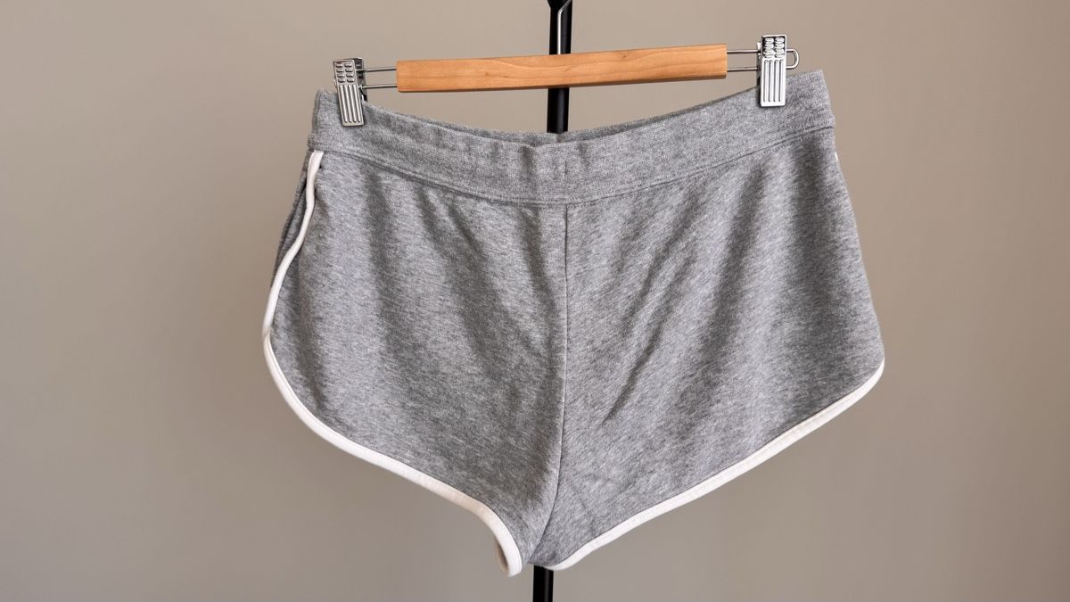 Nike Hosen: Nike Shorts grau Gr. S  – Gebraucht aus HORGEN von vladibarca10 1
