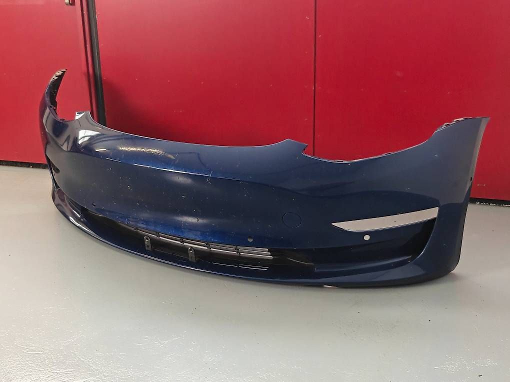 Tesla Alle Autoersatzteile: Tesla Model 3 Performance Stossstange (2019) – Gebraucht aus Reinach AG von N54 2