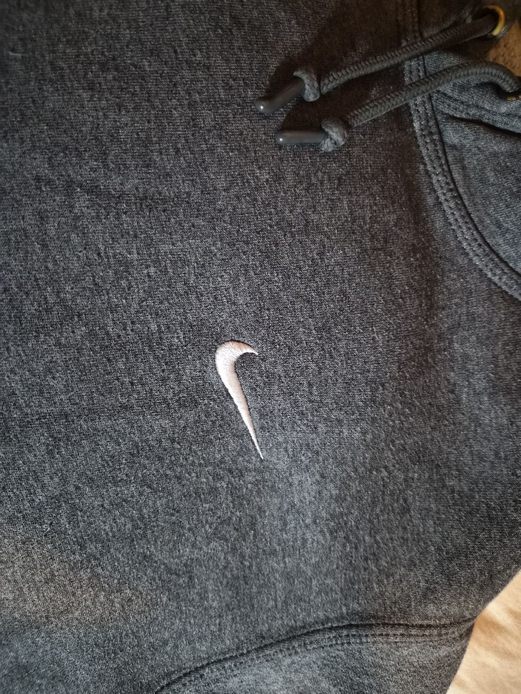 Nike Maglioni & Felpe: Nike Kapuzenpullover grau – Usato da Möhlin venduto da anj_xrw5 2