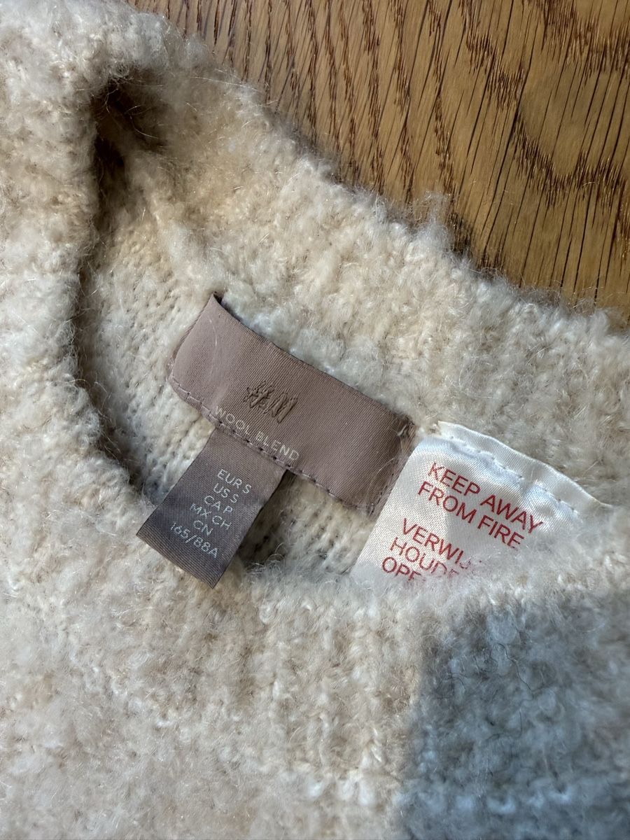 H&M Robes: H&M Strickkleid – D'occasion à Zollikon par aow_8p7m 3