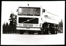 Fotografie Lastwagen Volvo, Sattelschlep