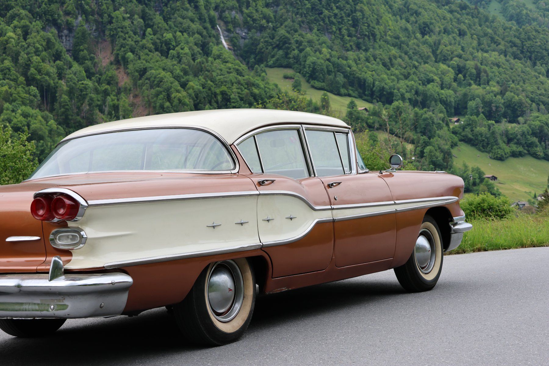 Pontiac Autos: 1958 Pontiac Strato Chief – D'occasion à Haslen GL par elrockero 3