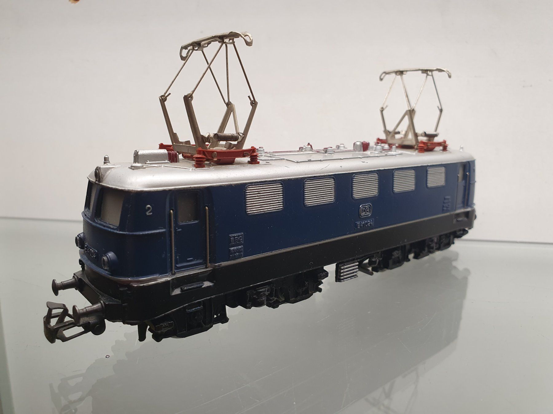 Märklin Modellini di ferrovie: MÄRKLIN: DB E-LOK BR E 41 BLAU GUSSMODELL – Usato da Biglen venduto da taunus82 3