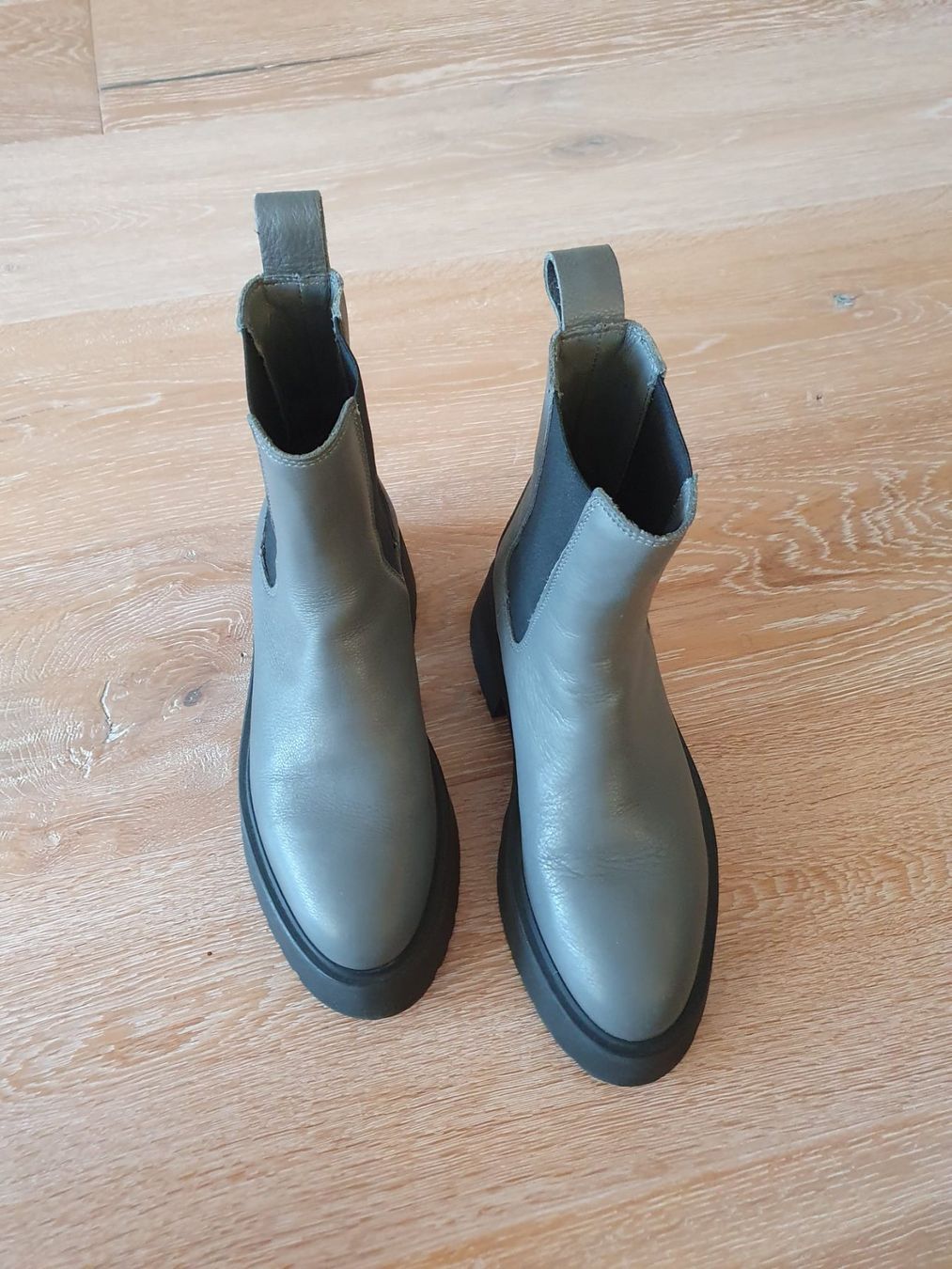Copenhagen Scarpe da donna: Copenhagen Studios Stiefeletten, dunkelgrau Gr. 36 – Nuovo (secondo la descrizione) da Uster venduto da Chrivo 1