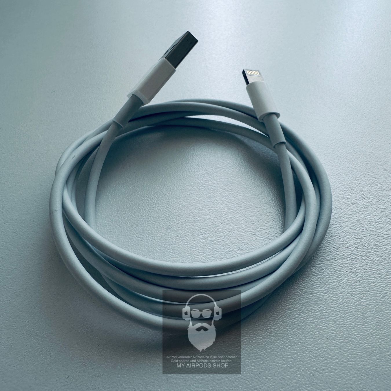 Apple Kabel: Original Apple Lightning auf USB-A Kabel 1M Fabrikneu – Neu (gemäss Beschreibung) aus Basel von MY.AIRPODS.SHOP 7