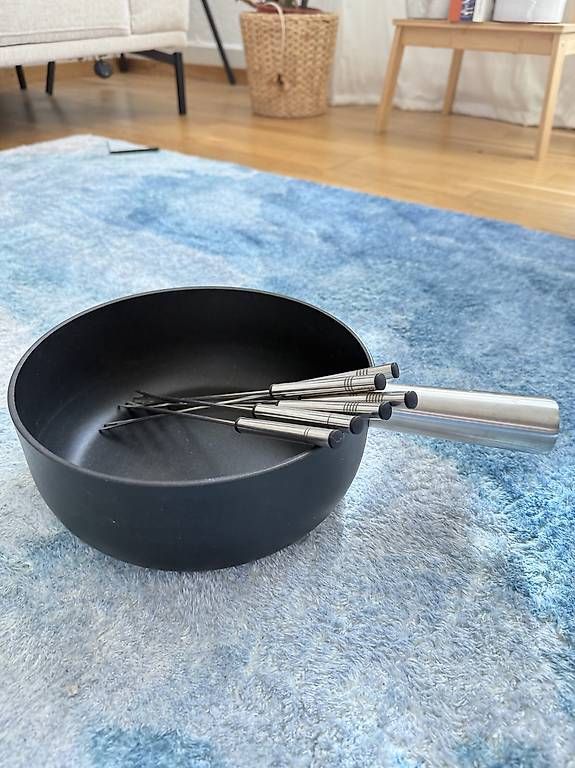 Migros Elettrodomestici da cucina: Fondue Caquelon inkl. 6 Gabeln – Usato da Bern venduto da Sareliii