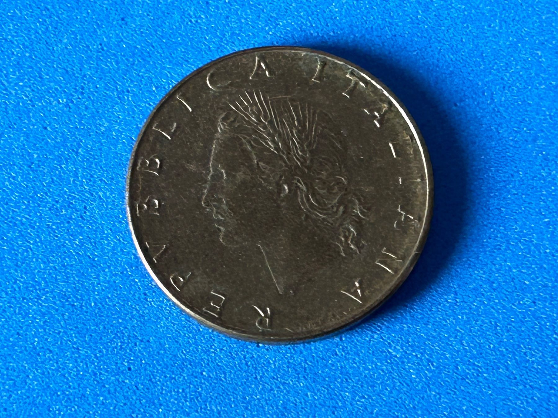 Tutti le monete: Italy - 20 Lire 1975 – Usato da Corcelles NE venduto da AJKader 5