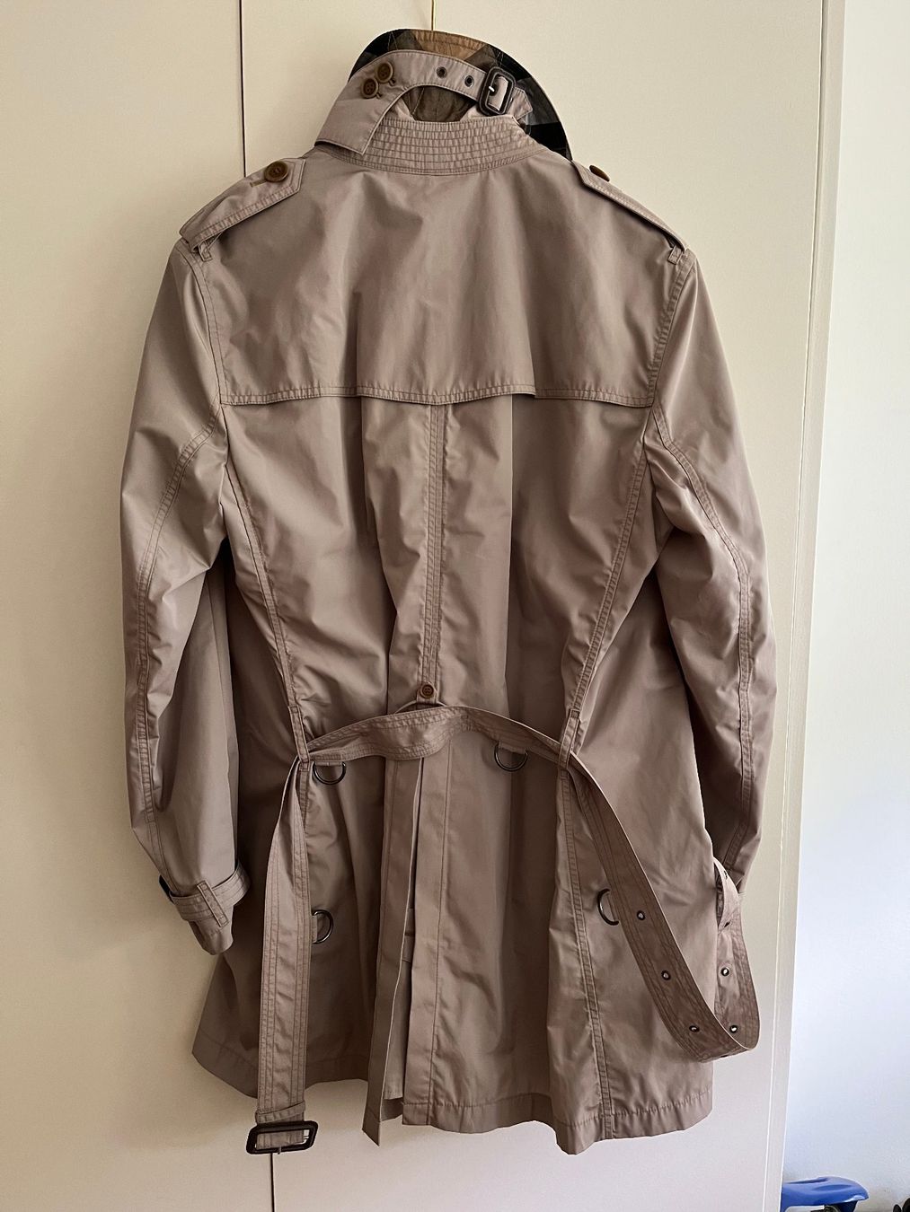 Burberry Cappotti: Burberry Trench Coat – Usato da Muri b. Bern venduto da peterunderwater 2