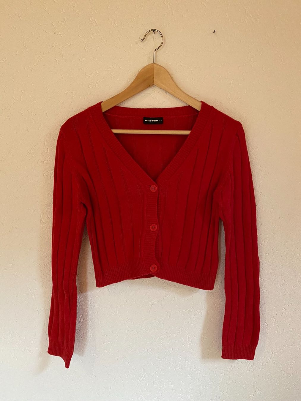 Maglioni & Felpe: Pull court crocheté rouge avec boutons – Nuovo (secondo la descrizione) da Delémont venduto da elena_neuhaus