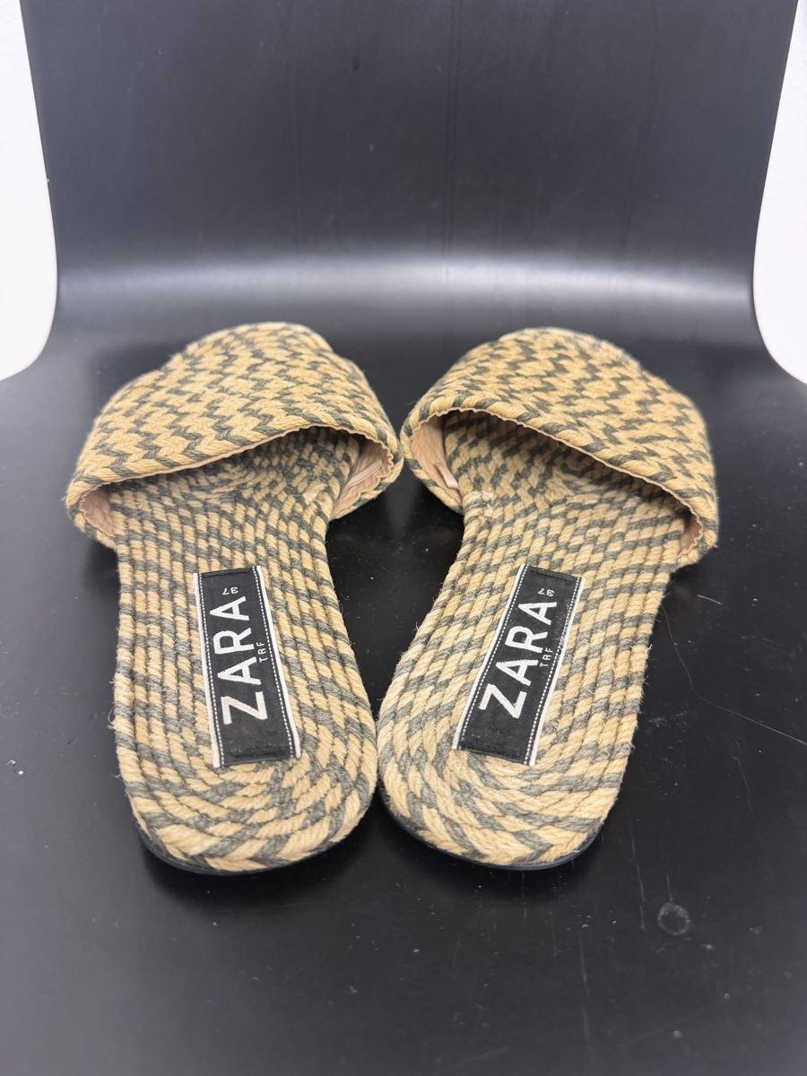 Zara Chaussures femmes: Sommersandalen Zara  – D'occasion à Neerach par the_modern_mini 1