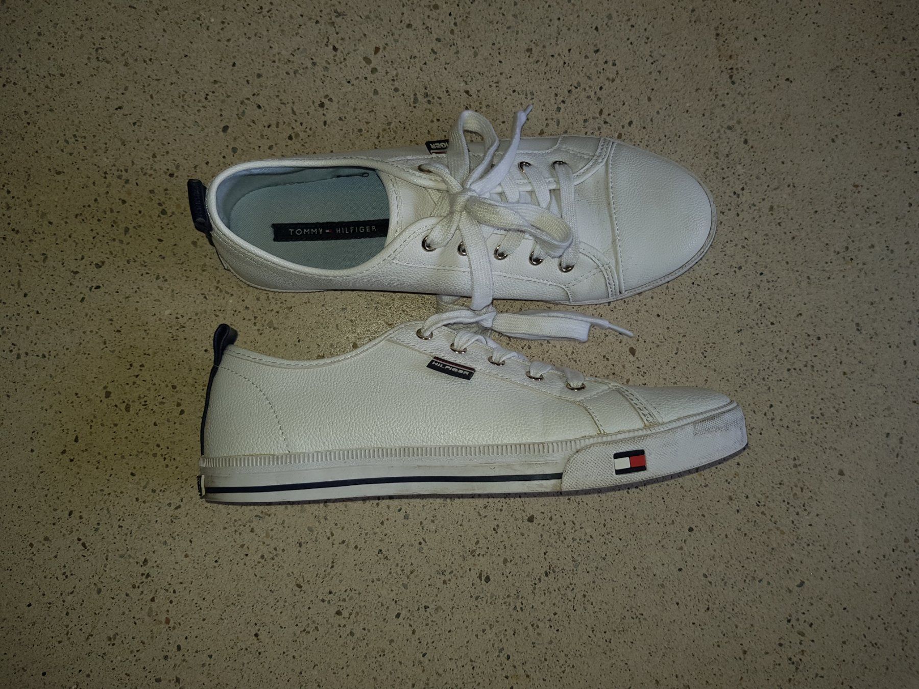 Tommy Hilfiger Scarpe da donna: Thommy Hilfiger Leder Sneaker Grösse 41 – Usato da Basel venduto da Birs868 3
