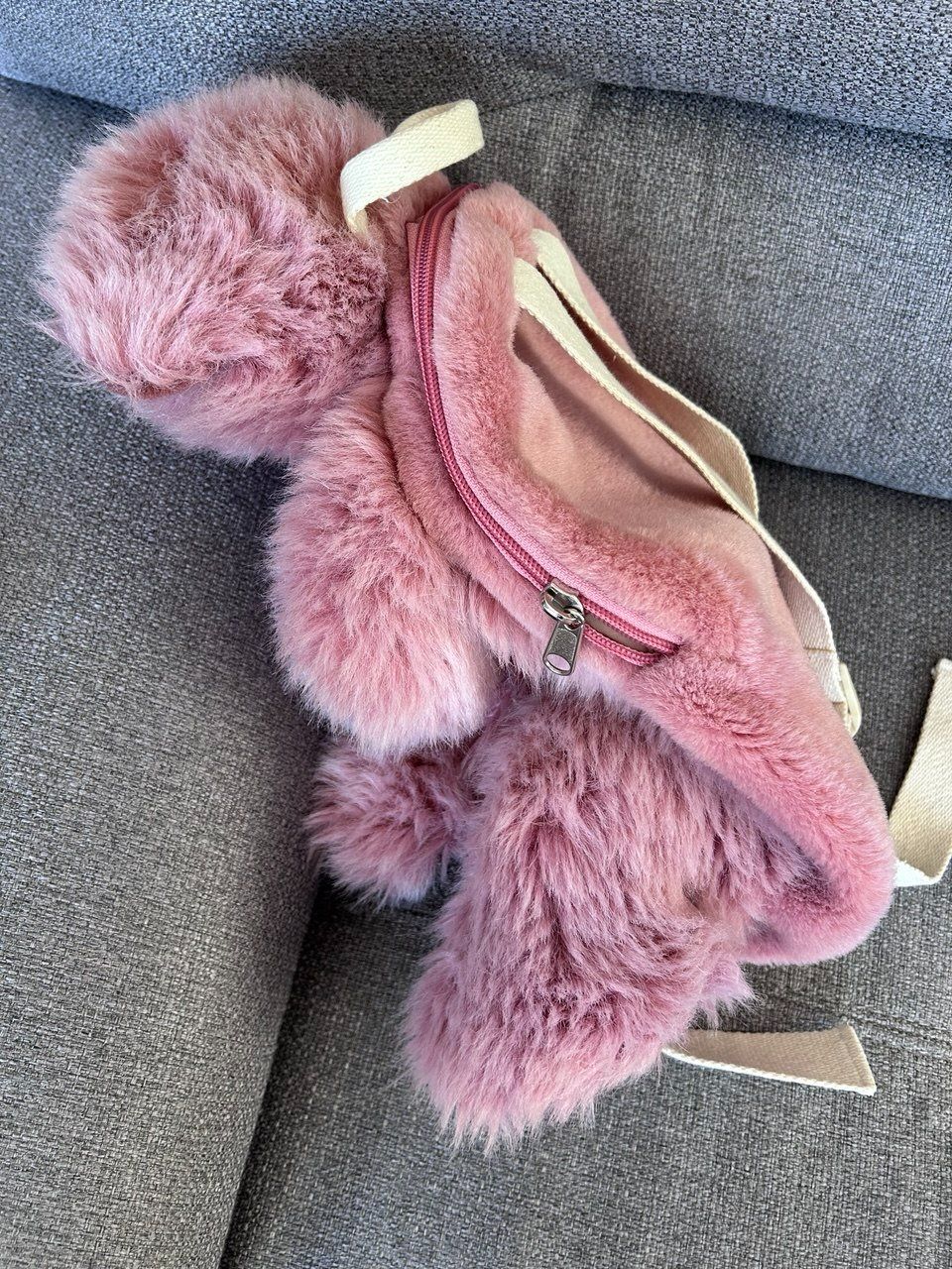 Borse & Zaini: Zainetto in peluche – Usato da Giubiasco venduto da LorisVale 1