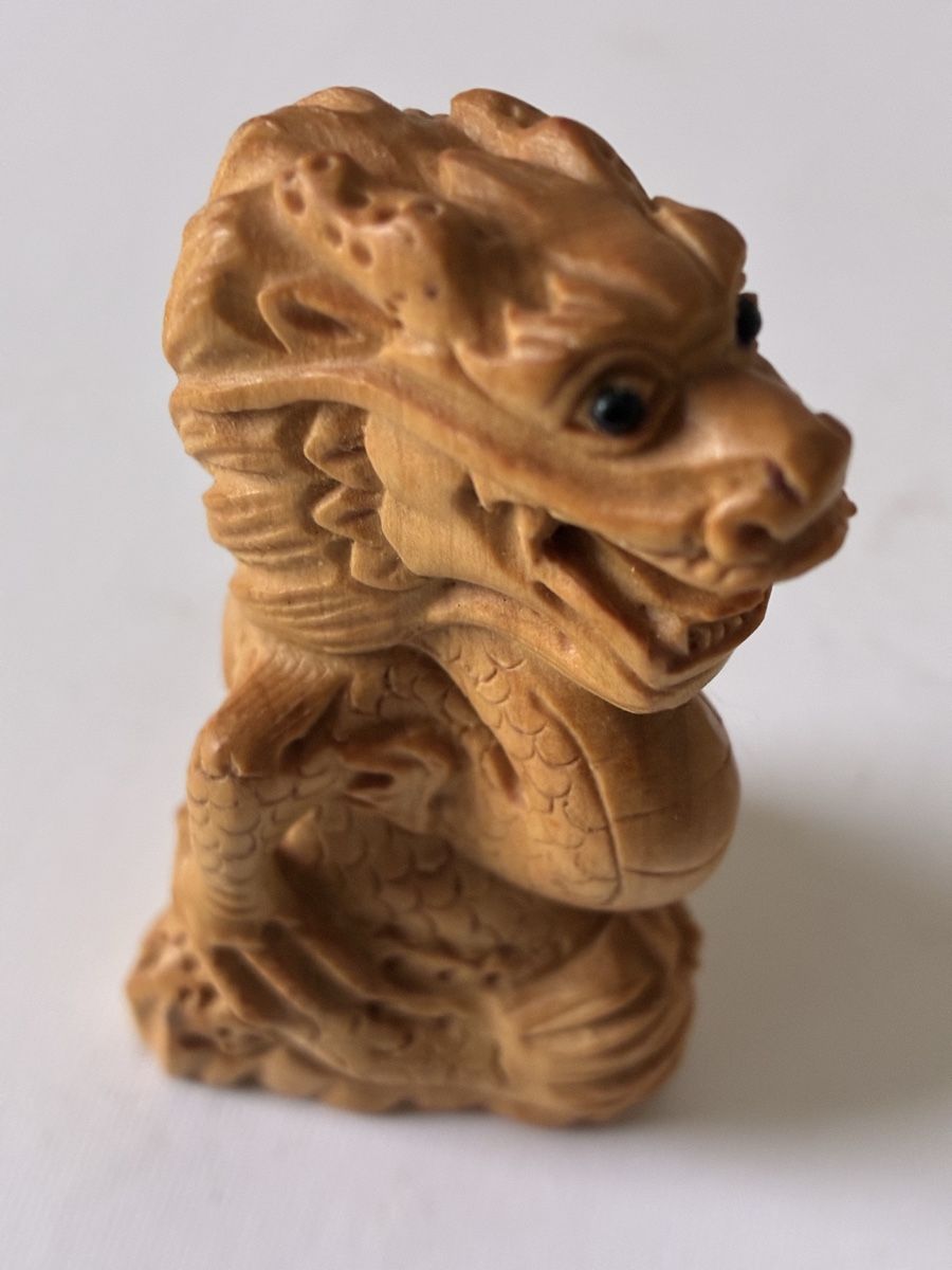 Statuette: Japon netsuke en bois de cerisier,objet traditionnel – Usato da St-Aubin-Sauges venduto da asianart 6