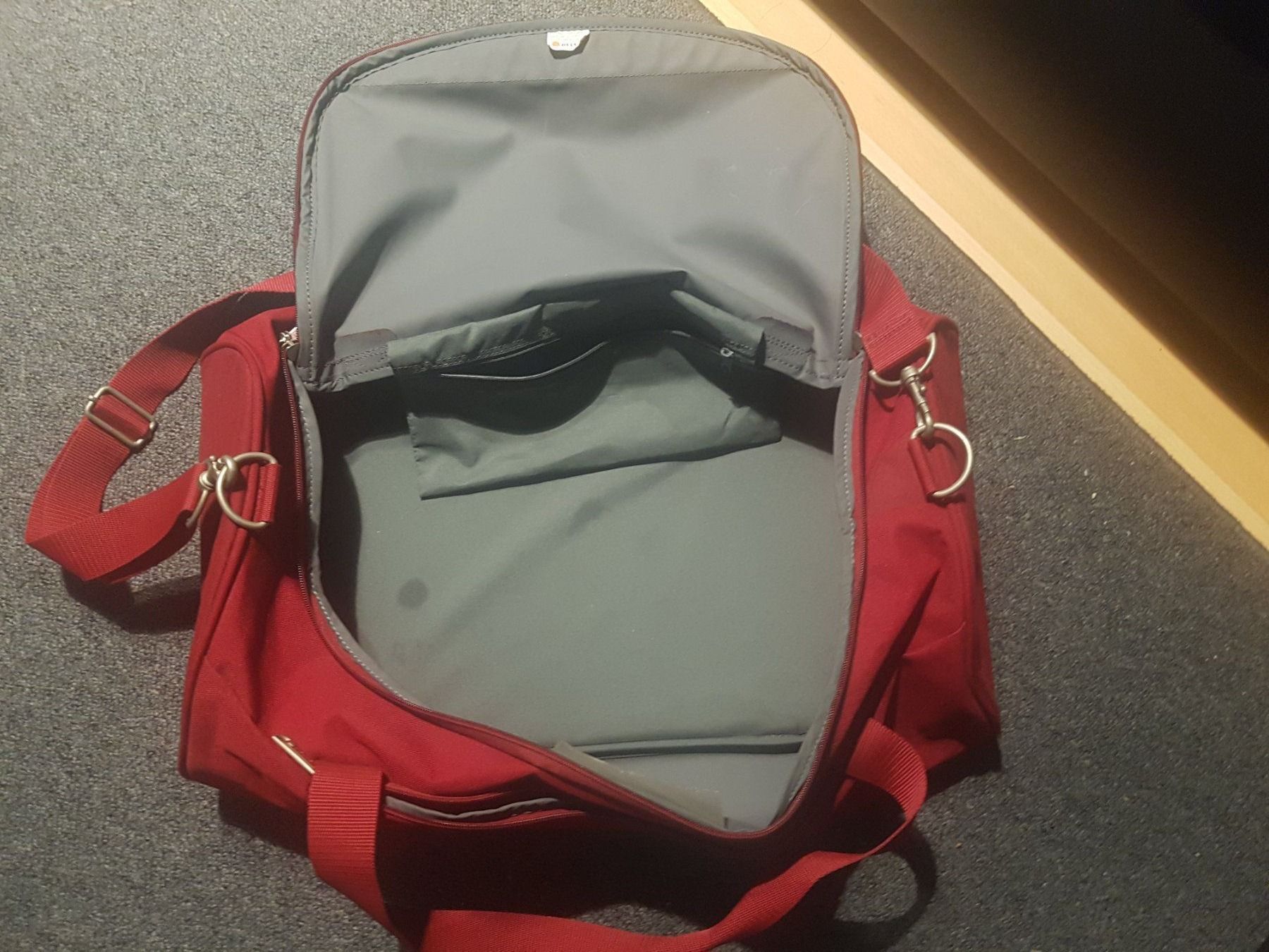 Borse: Reisetasche 60cm X 30cm – Usato da Schöfflisdorf venduto da CrRG21 2