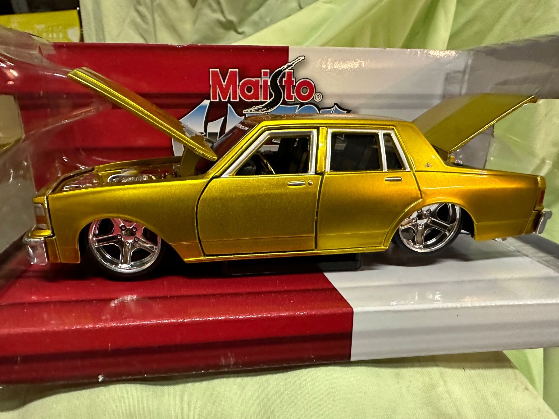 Chevrolet Modellini d'auto: Chevrolet Caprice 1987 oldtimer classic gm – Nuovo (secondo la descrizione) da Reinach AG venduto da rares75 1