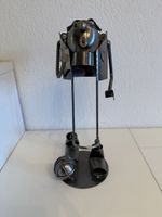 Metallfigur "Fussballer" Dekofigur mit Weinflaschen-Halter
