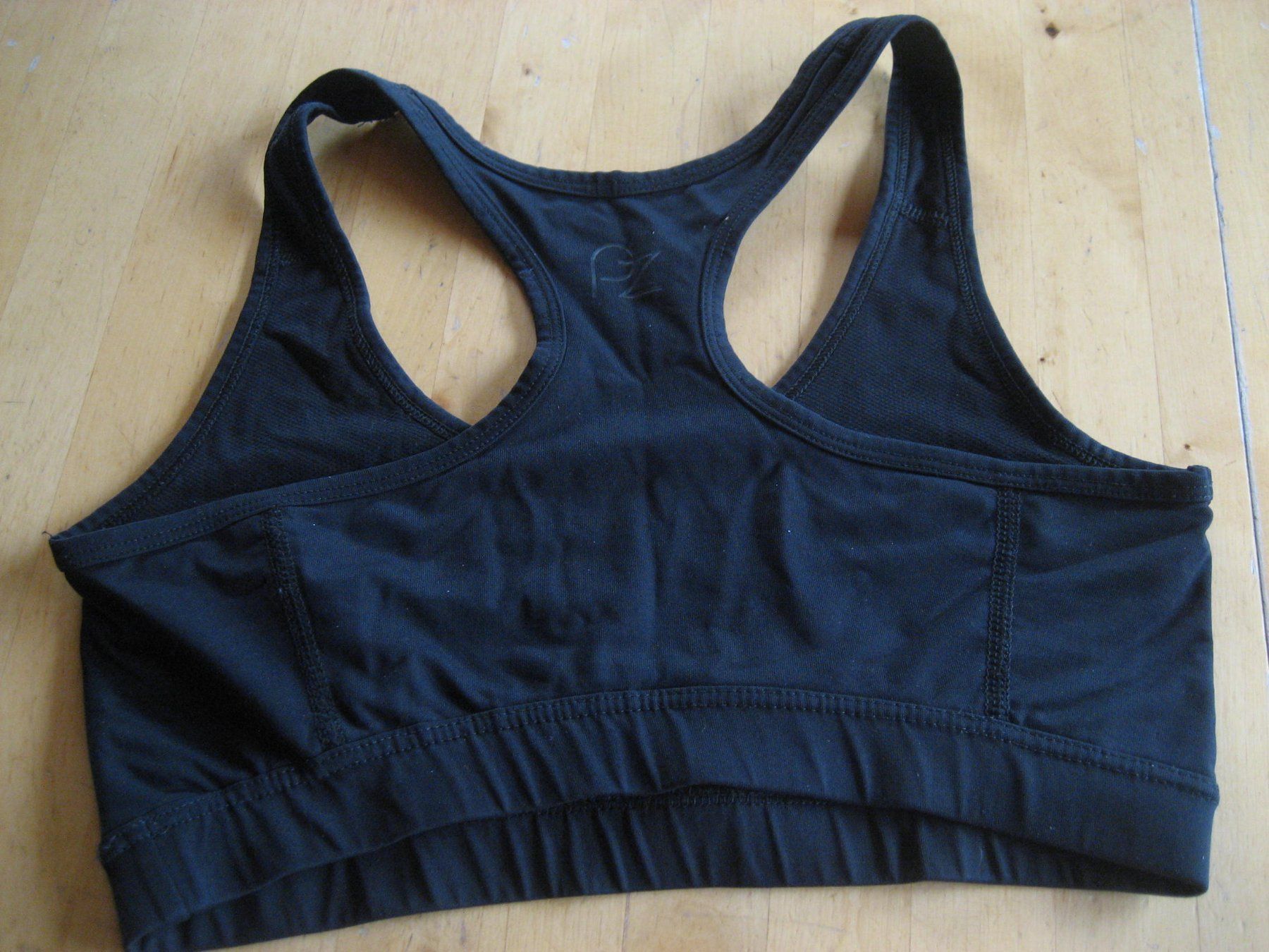 Altra biancheria intima: Brassière de sport Powerzone taille S – Usato da Delémont venduto da marryb 2