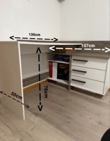 Schreibtisch