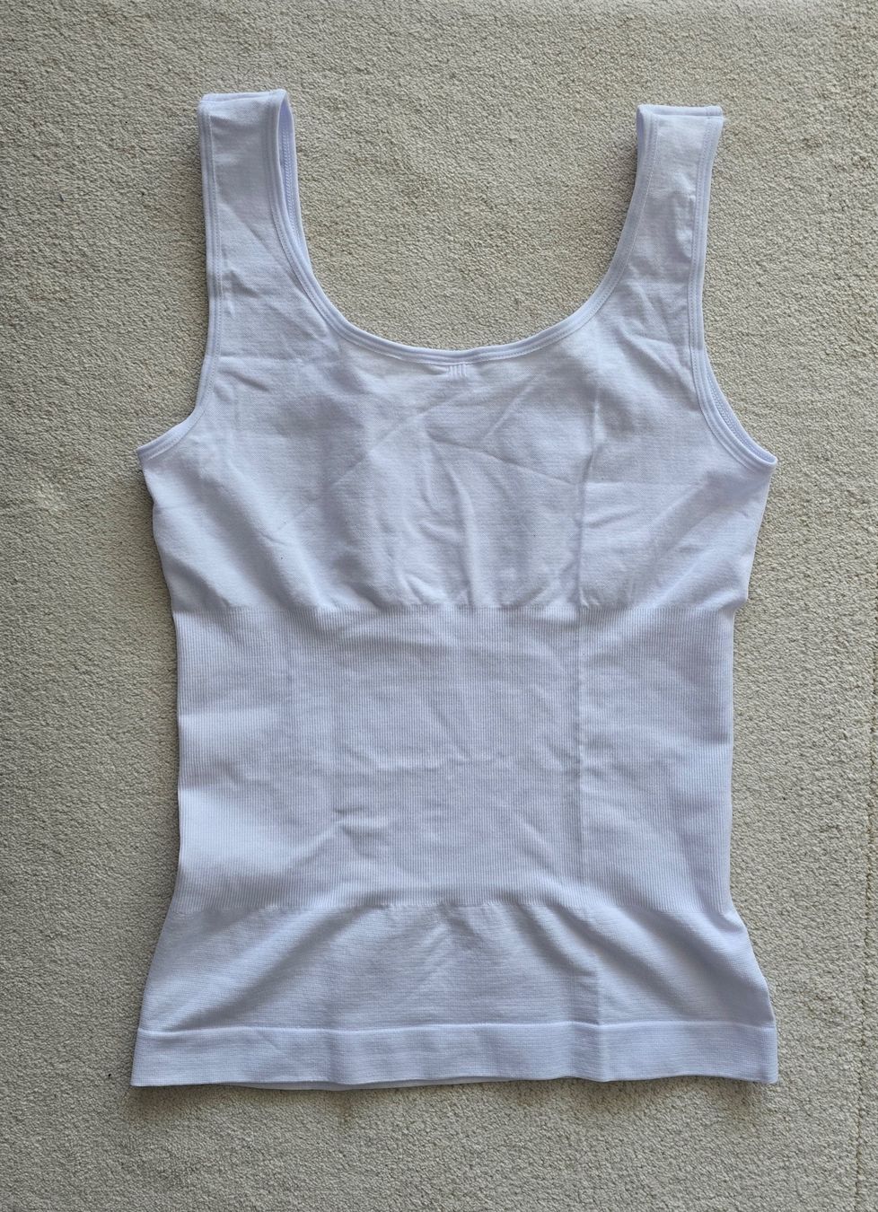 Altra biancheria intima: Nahtloses Tanktop / Shapewear Gr. L – Nuovo e nell'imballaggio originale da Wabern venduto da Irakene 5