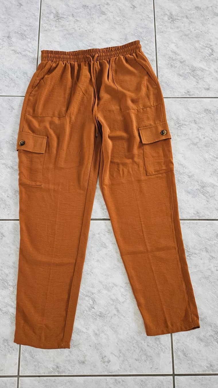 C&A Pantaloni: Bequeme Hose Gr. 40 Polyester Freizeithose Braun – Usato da Gossau ZH venduto da fashiontwo 3