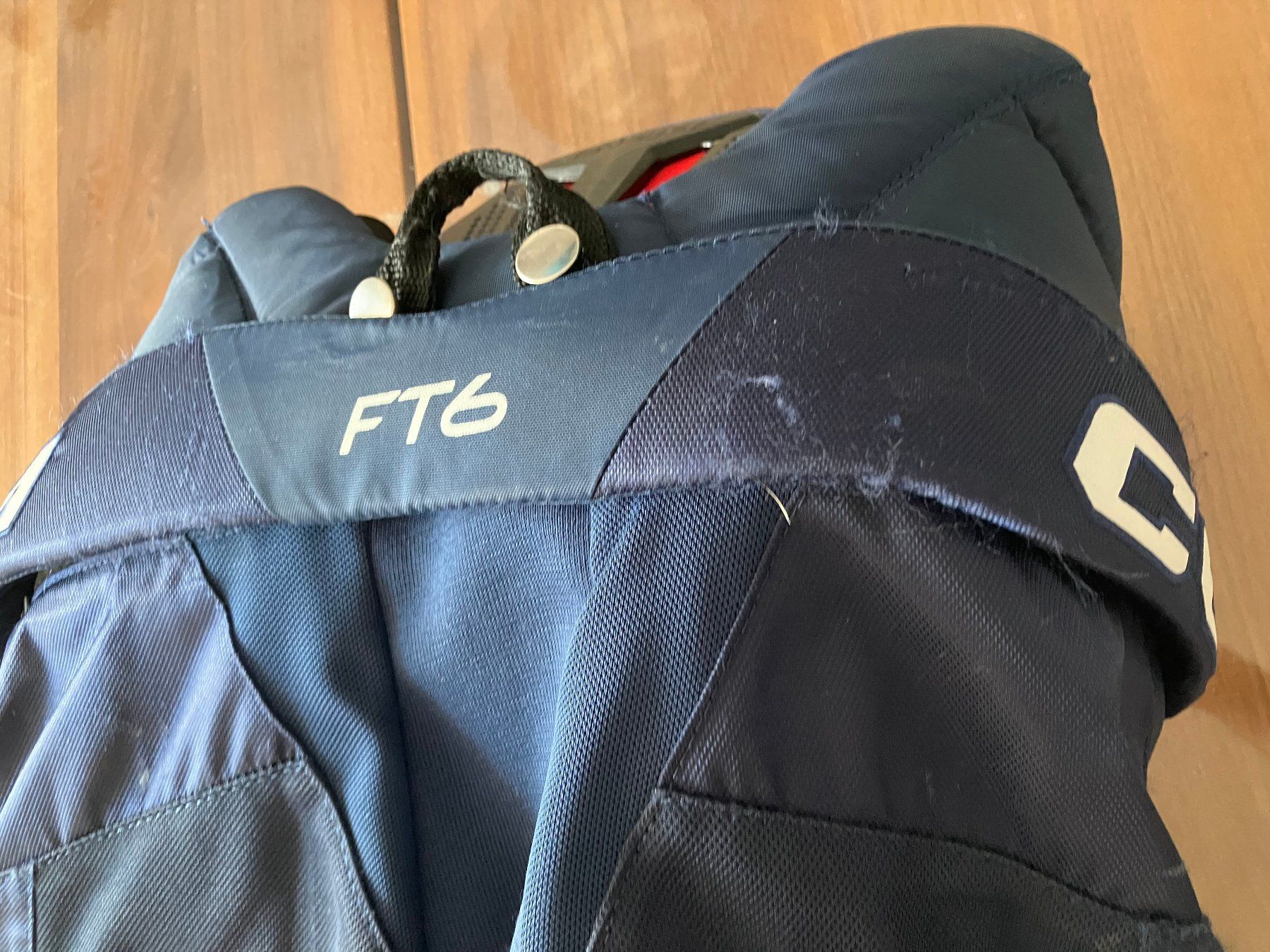 Ccm Hosen: CCM Eishockeyhose M/Senior – Neu (gemäss Beschreibung) aus Rueschlikon von markforce 4
