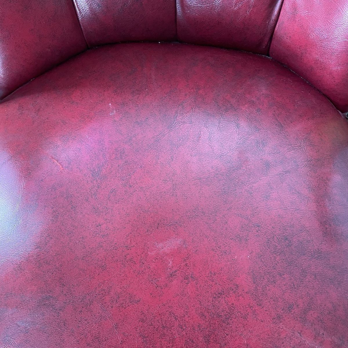 Poltrone: Classic Armchair, Burgundy Leather – Usato da Genève venduto da was_ksr9 3