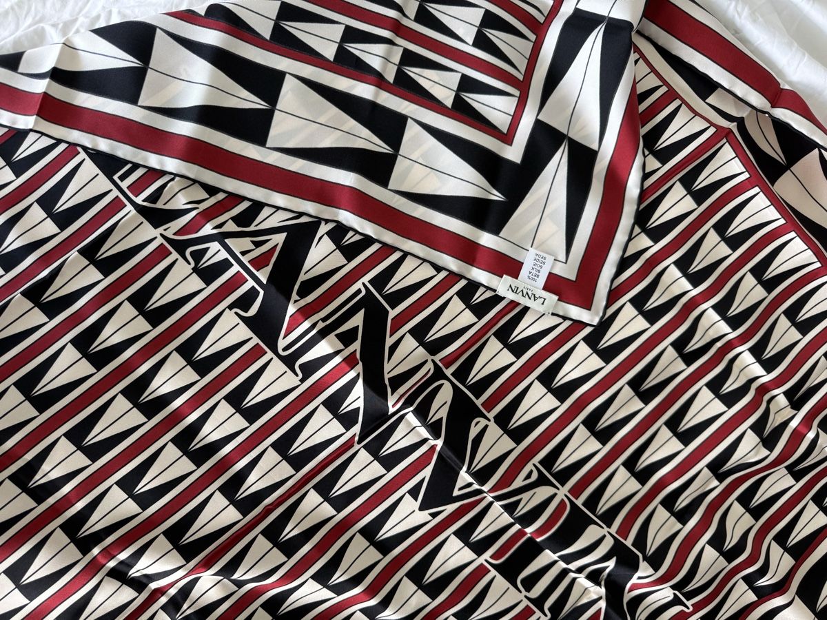 Lanvin Foulard & Sciarpe: Lanvin Silk Scarf – Nuovo (secondo la descrizione) da Lugano venduto da sawitta 3