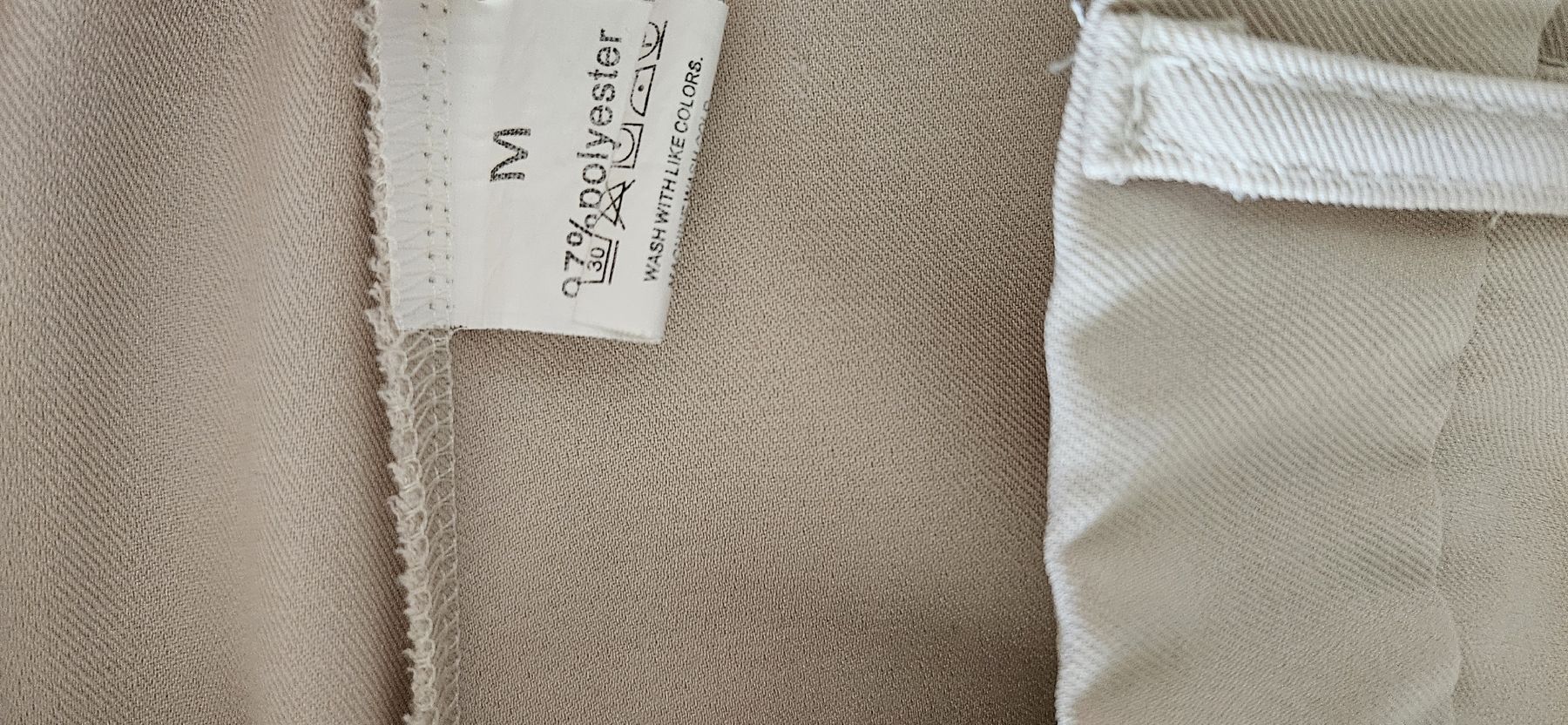 Pantaloni: Stoffhose beige Grösse M – Usato da Rombach venduto da ThriftBetter 3