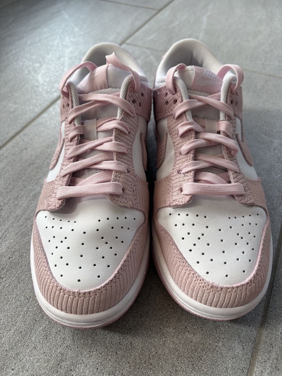 Nike Scarpe da donna: Nike dunk rose velours Sneaker 38.5 – Usato da Eglisau venduto da pebblebeach 3