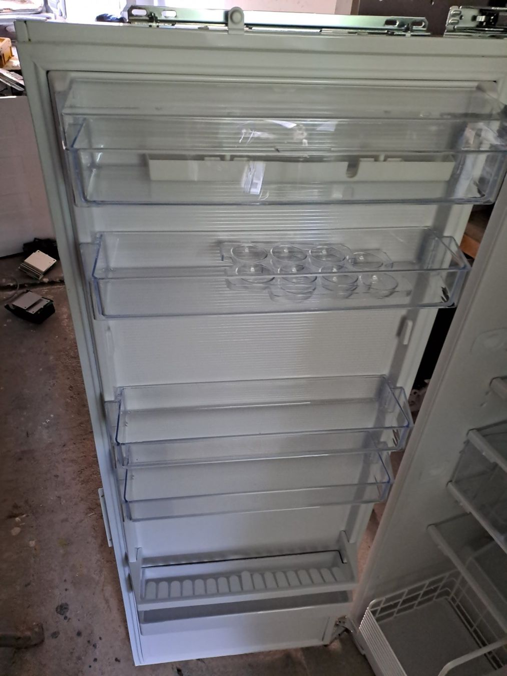 V-Zug Frigoriferi: Einbaukühlschrank V-Zug – Usato da Glattbrugg venduto da ani1234 2