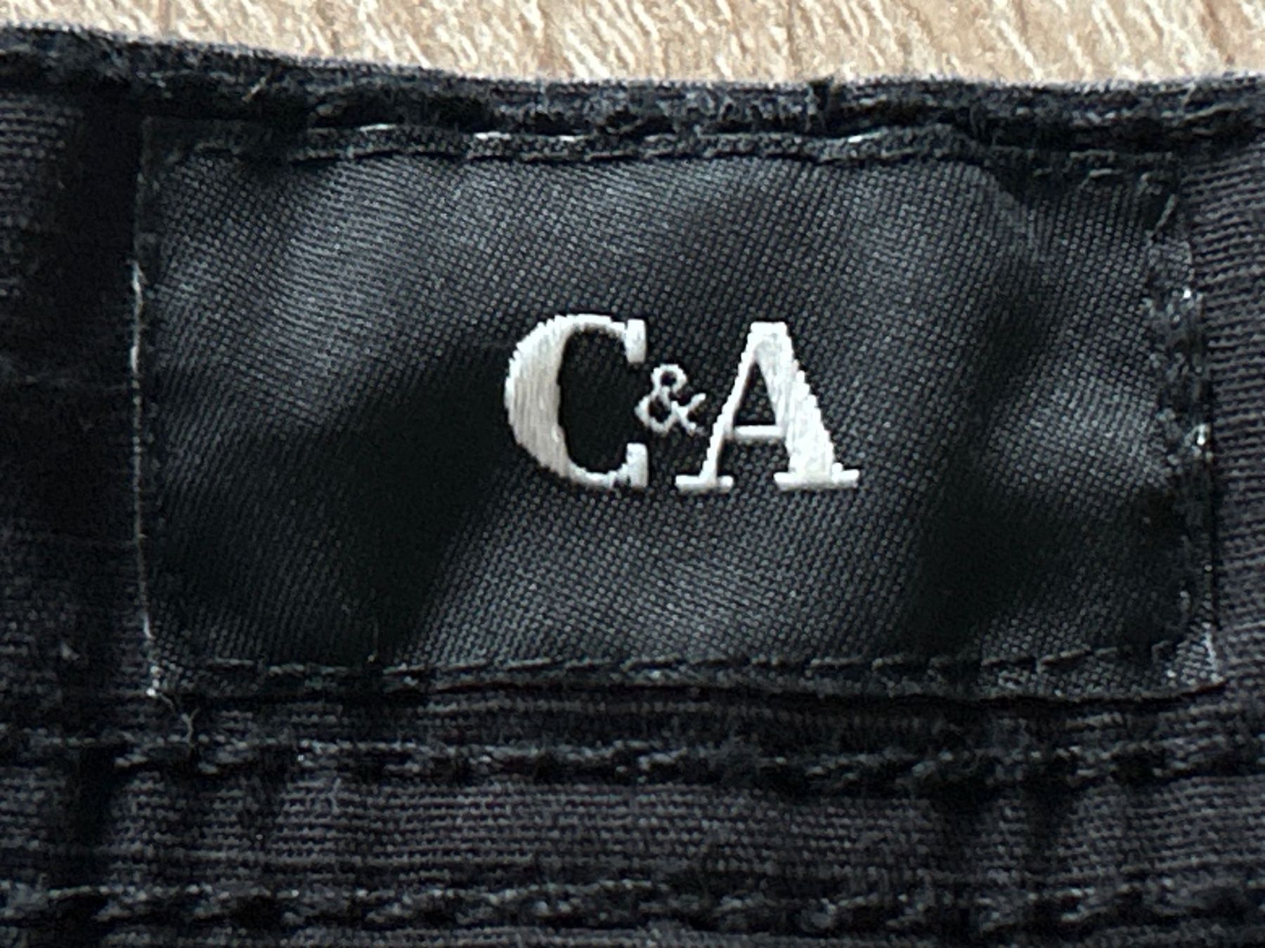 C&A Pantaloni: Schwarze Cargo Shorts von C&A  Gr. W28 – Usato da Brunnen venduto da Nala2929 7