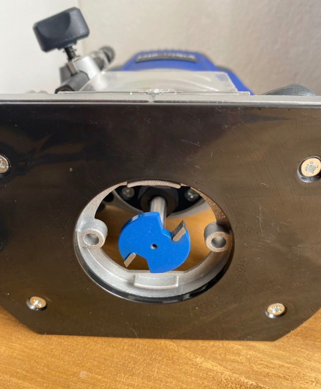 Lux Tutti gli attrezzi: Lux-Tools Oberfräse OF-1200A – Usato da Neerach venduto da topshotta 2