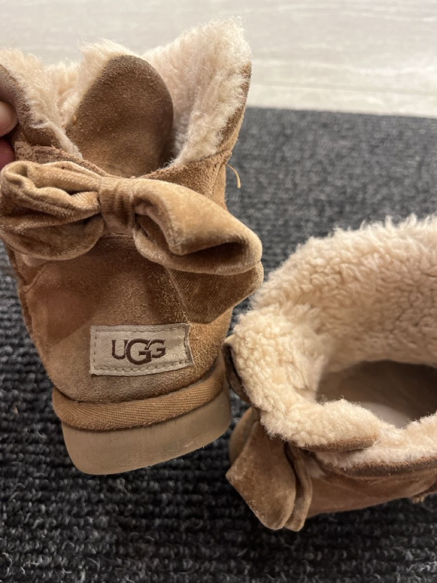 Ugg Scarpe da donna: Originale  UGG Stiefel – Usato da Rüschlikon venduto da ant_5v7g 3