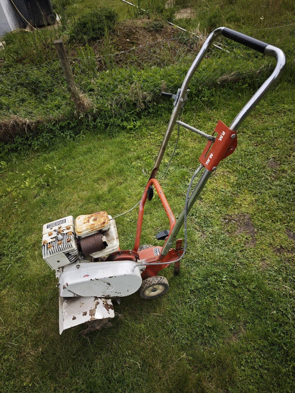 Alle Maschinen: Bodenhacke – Gebraucht aus Hunzenschwil von Nidecker5 1