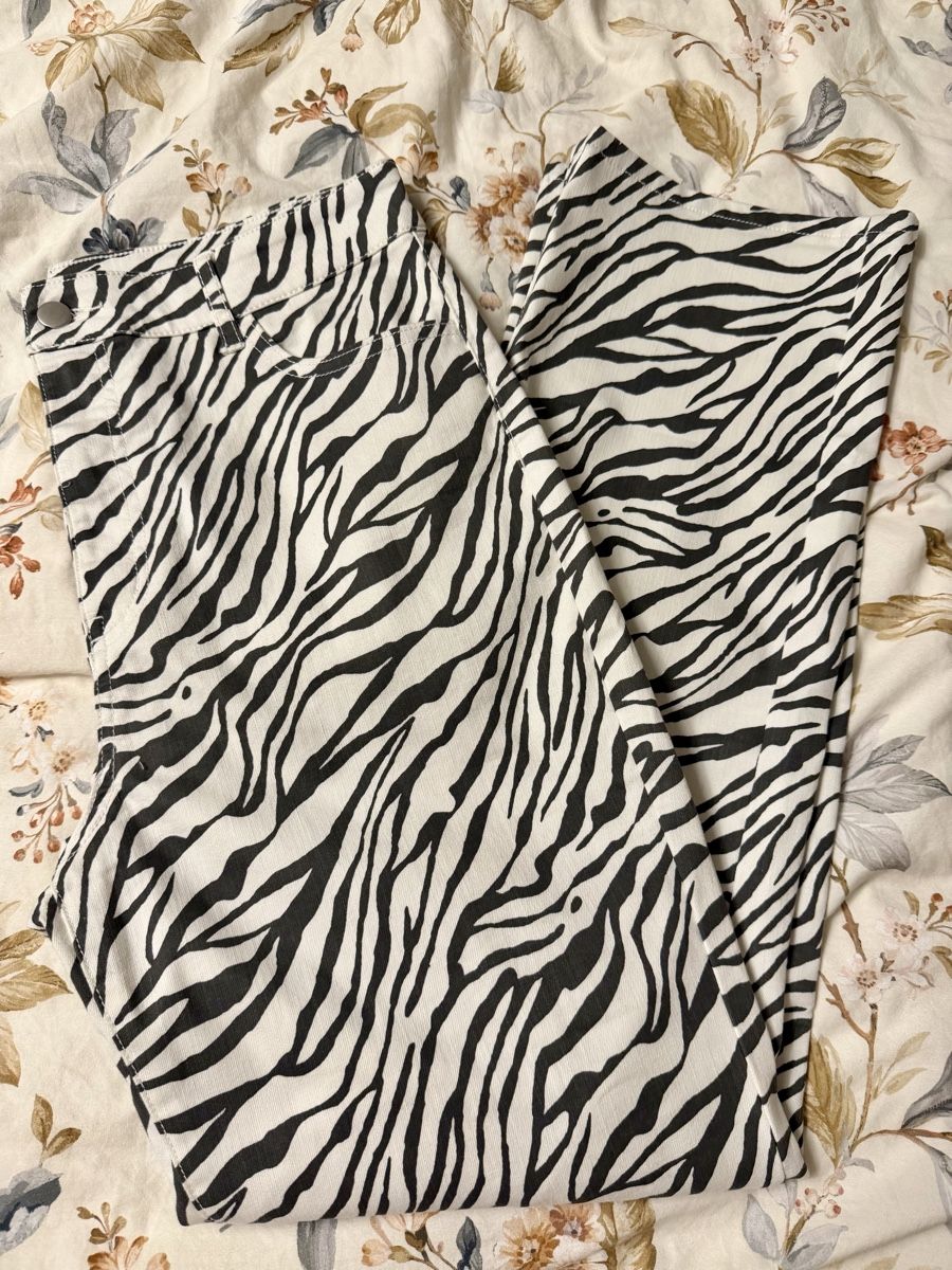 Calzedonia Jeans: Calzedonia Jeans – Nuovo (secondo la descrizione) da Oberengstringen venduto da Sha.l