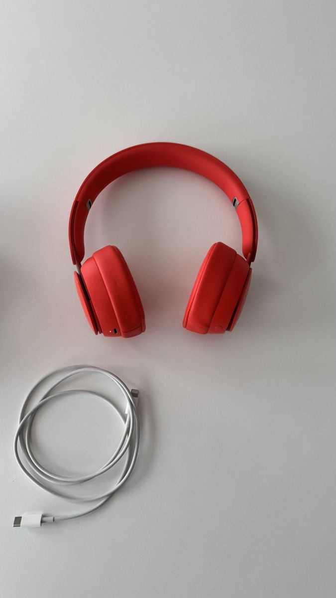 Apple Kopfhörer:  A1881 beats solo pro. – Gebraucht aus Gelterkinden von 4eb_y6xh