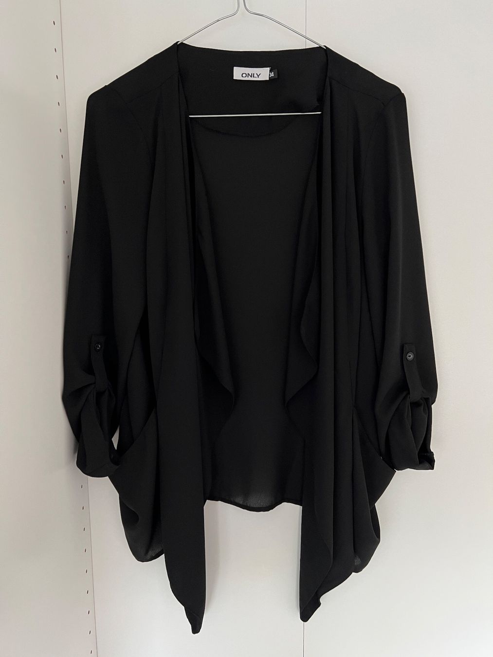 Only Giacche: Only - Blazer dünn fliessend - 34 - schwarz – Usato da Büetigen venduto da Jabo 3