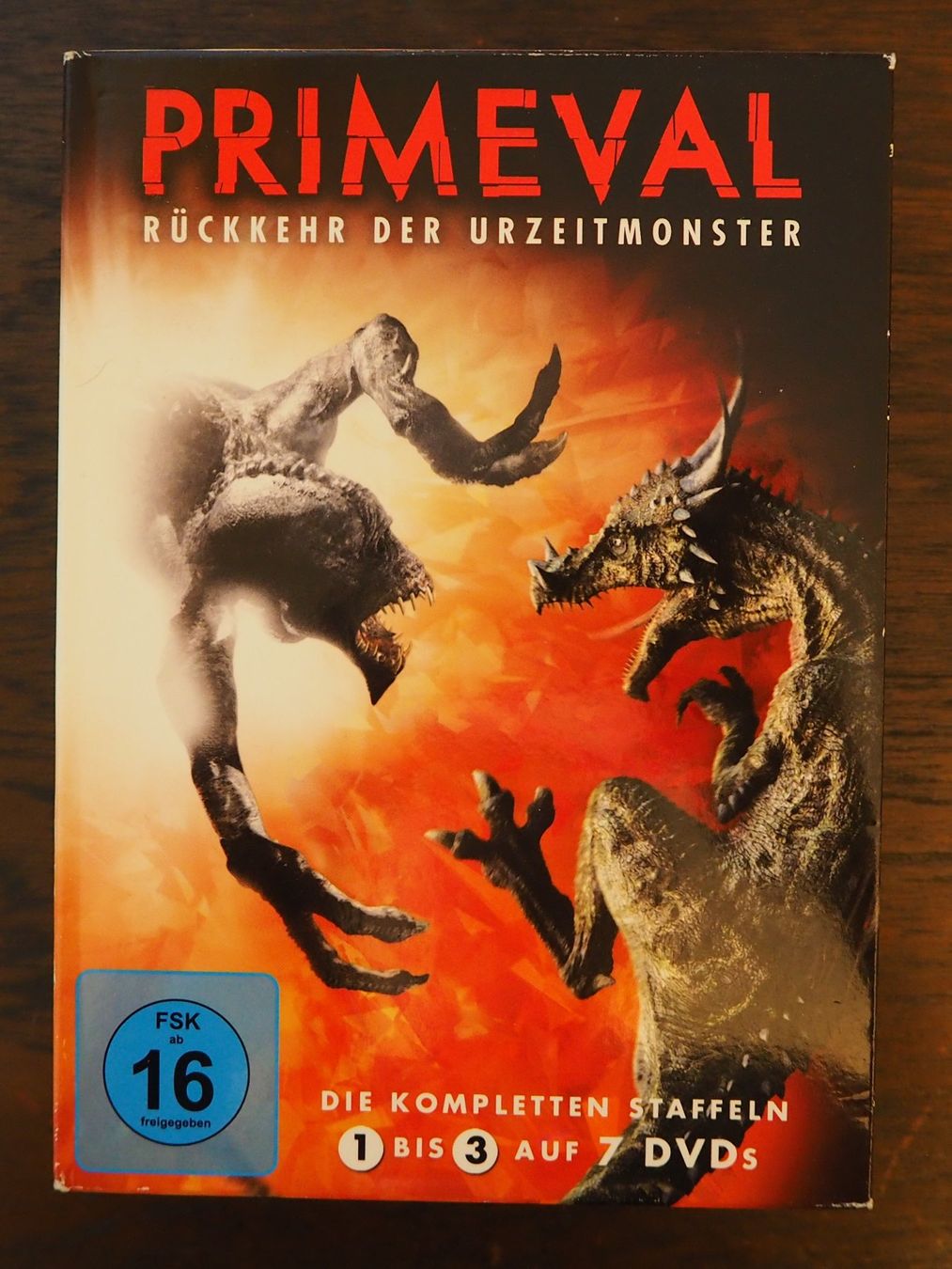 Tutti i DVDs: Primeval / Staffel 1 - 3 in einer Box – Usato da Chur venduto da dluli