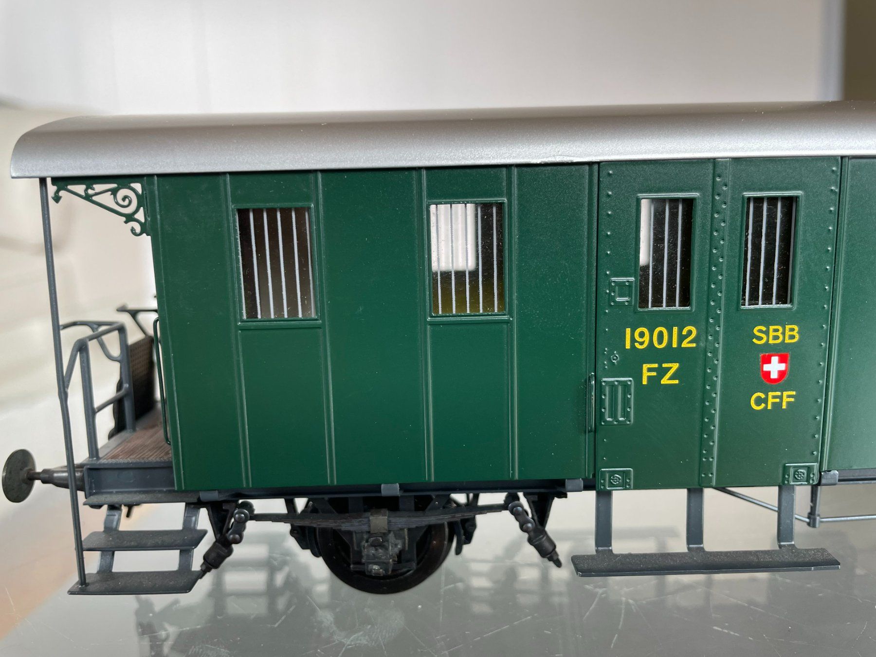 Hermann Modellini di ferrovie: Postwagen FZ der SBB – Nuovo (secondo la descrizione) da Emmenmatt venduto da BLS-Re425 1