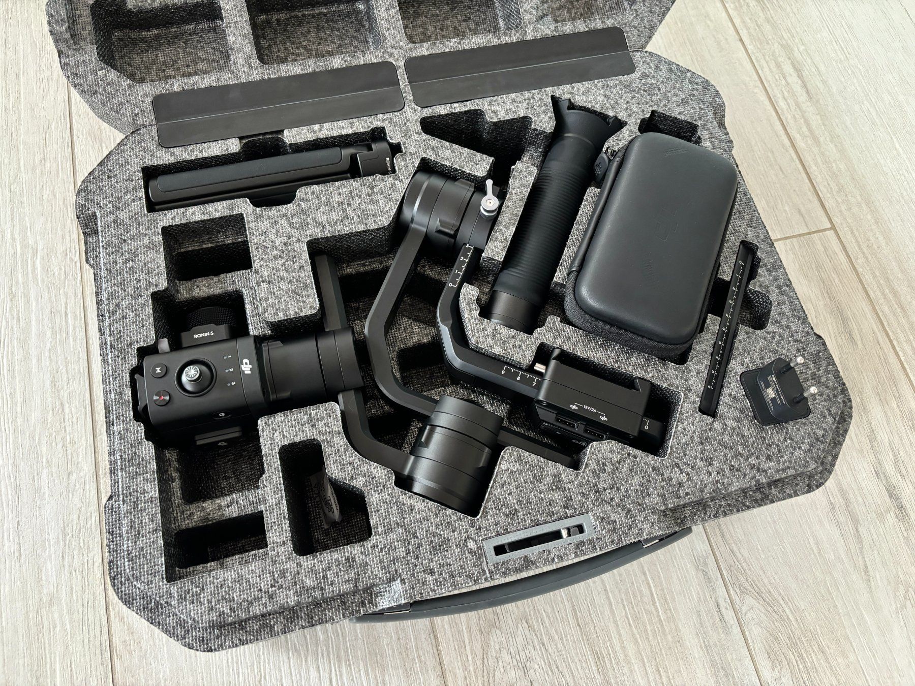 DJI Camcorder: DJI Ronin-S - Motorisierter Stabilisator – Gebraucht aus Ins von Picsou621 6