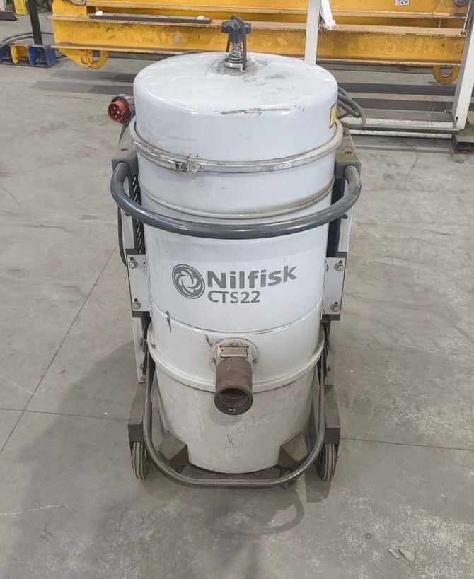 Nilfisk Aspirapolveri & Accessori: Nilfisk CTS22 Industriestaubsauger – Usato da Egg b. Zürich venduto da SwissTradingAgency