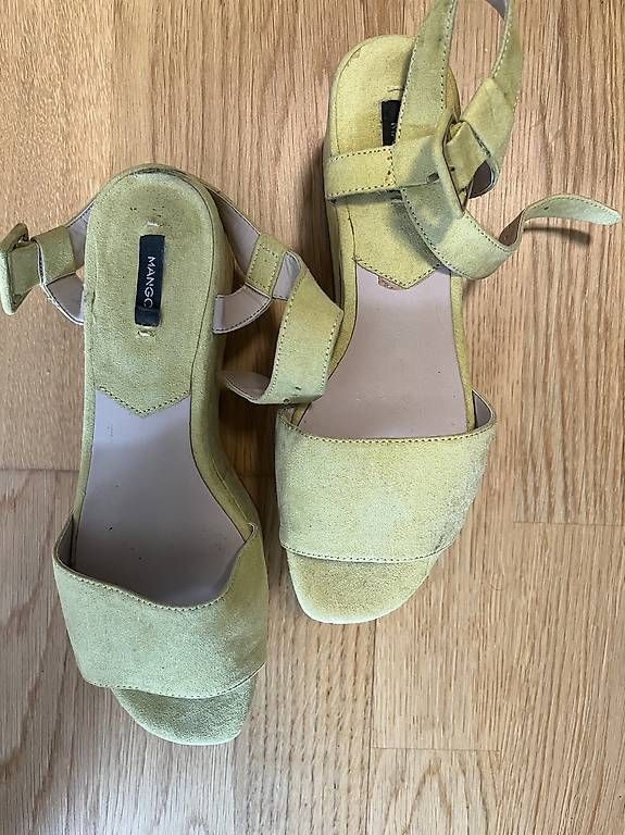 Scarpe da donna: Damensandalen (36) gelb – Usato da Zürich venduto da Tahim 1