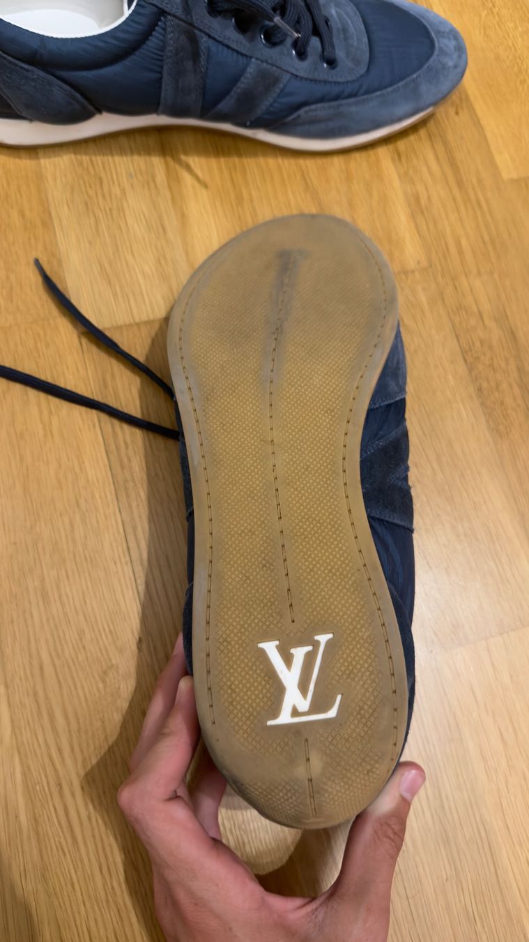 Louis Vuitton Chaussures hommes: Louis Vuitton Runner active – D'occasion à Basel par nic_b7zc 2