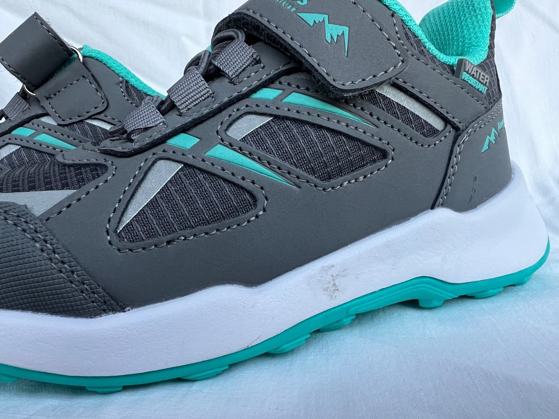 Scarpe per ragazzi: NEU Gr.32 Kangoroos türkis-grau – Nuovo e nell'imballaggio originale da Praz (Vully) venduto da Jebed 1