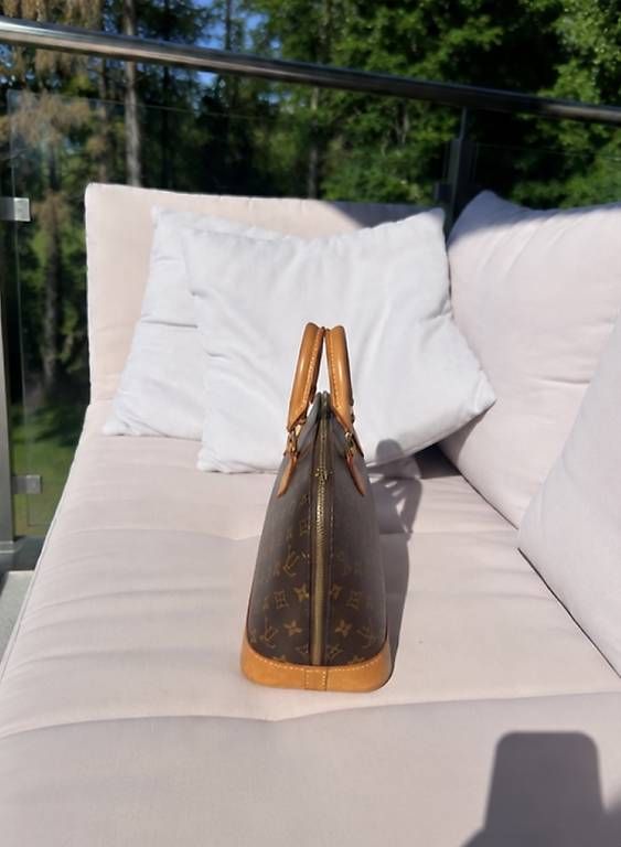 Taschen für Damen: Louis Vuitton Alma Handtasche – Gebraucht aus Romont FR von Yohelys 2