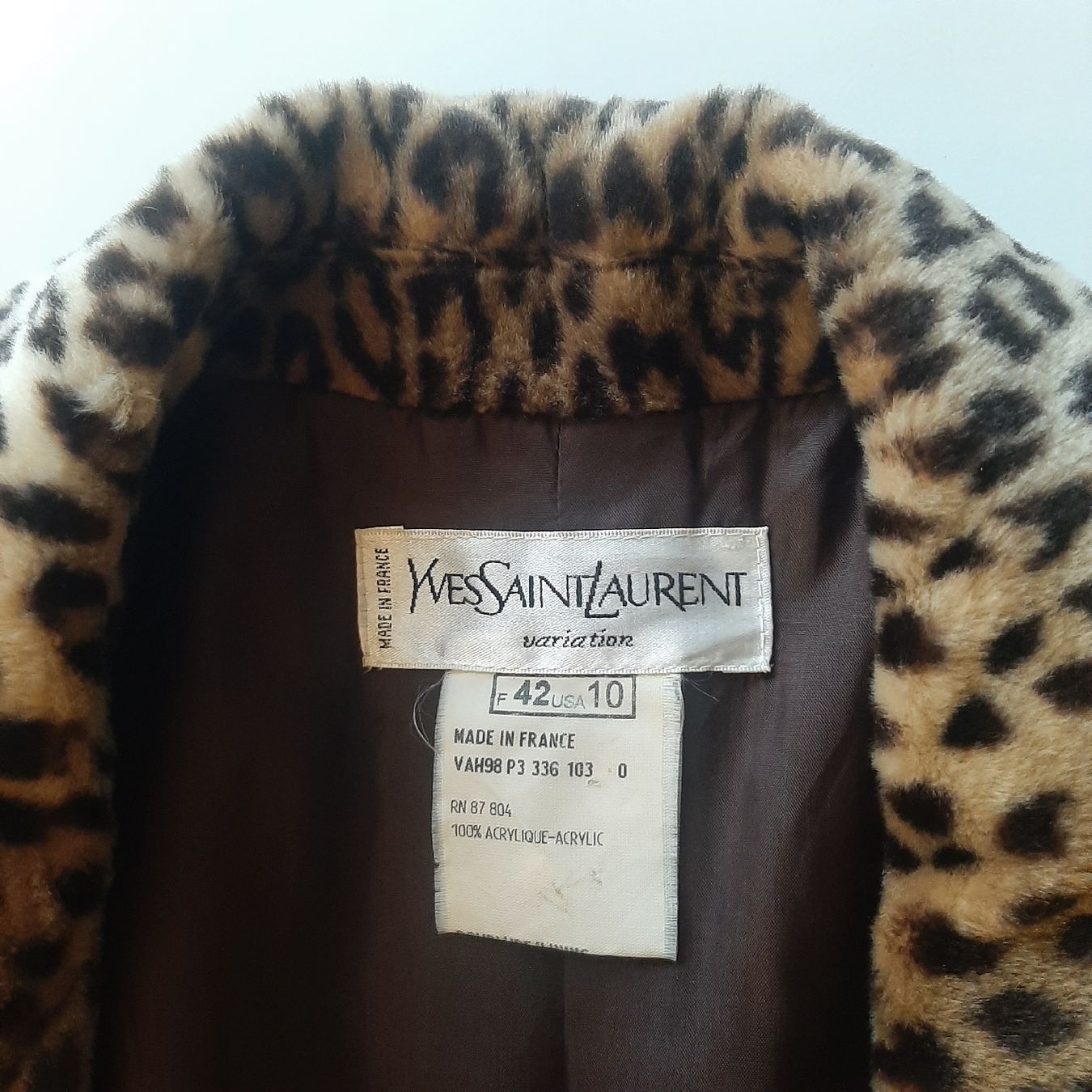 Saint Laurent Jacken: Veste Yves Saint Laurent léopard vintage – Gebraucht aus Chêne-Bourg von chsandra34 1